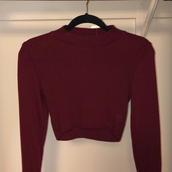 Forever 21 Tops - Burgundy Long Sleeve Sweater Crop Top